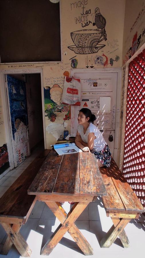 Gibbon Backpackers Hostel Guwahati Exterior foto