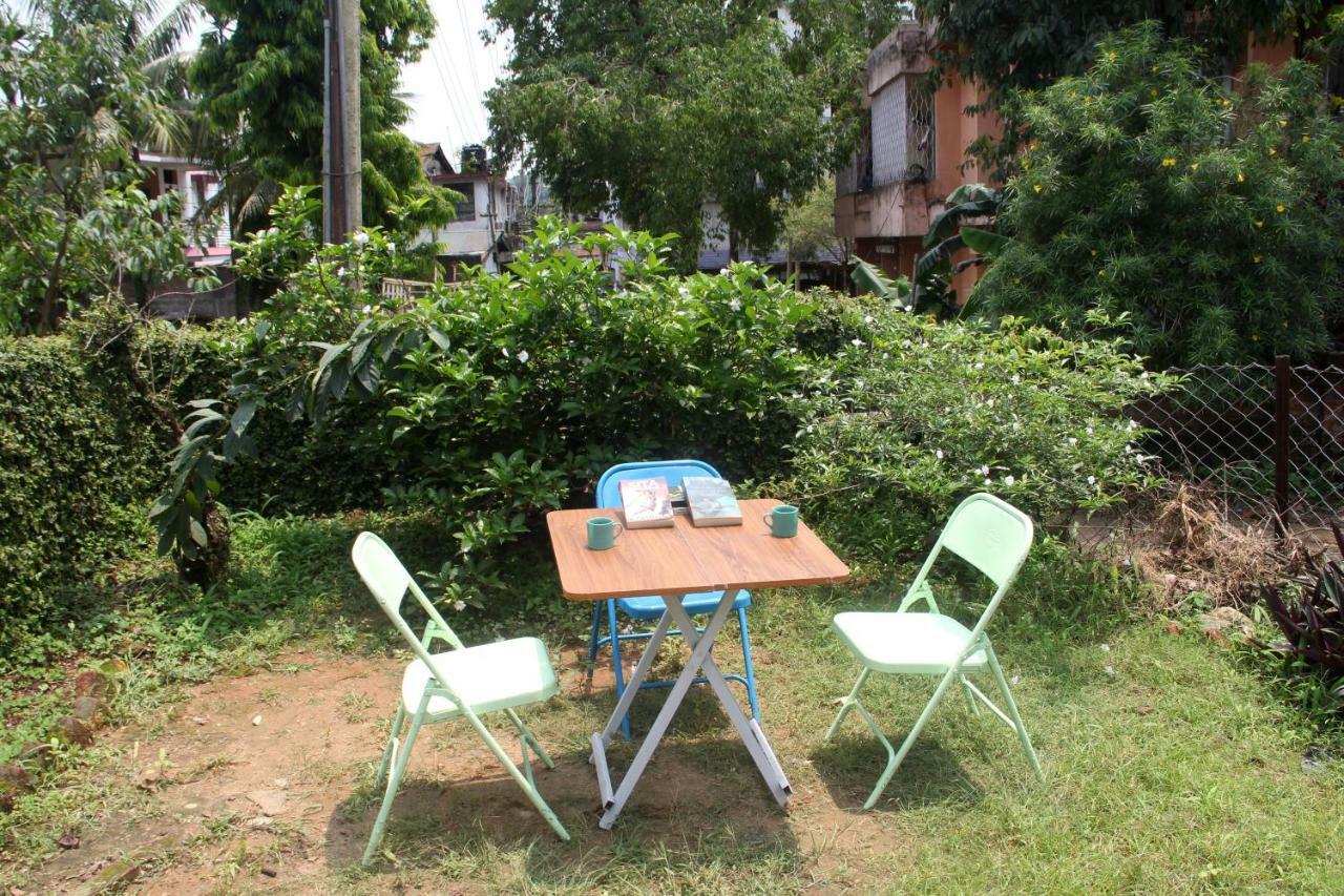 Gibbon Backpackers Hostel Guwahati Exterior foto