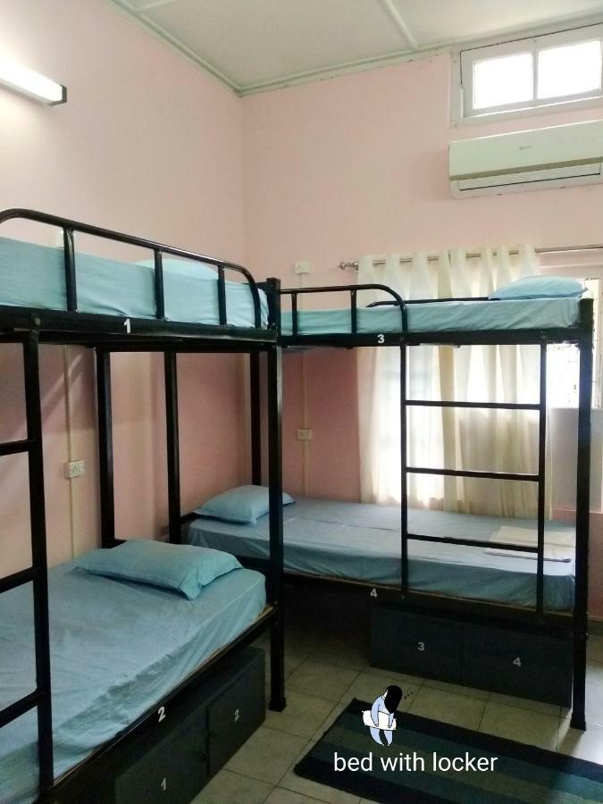 Gibbon Backpackers Hostel Guwahati Exterior foto